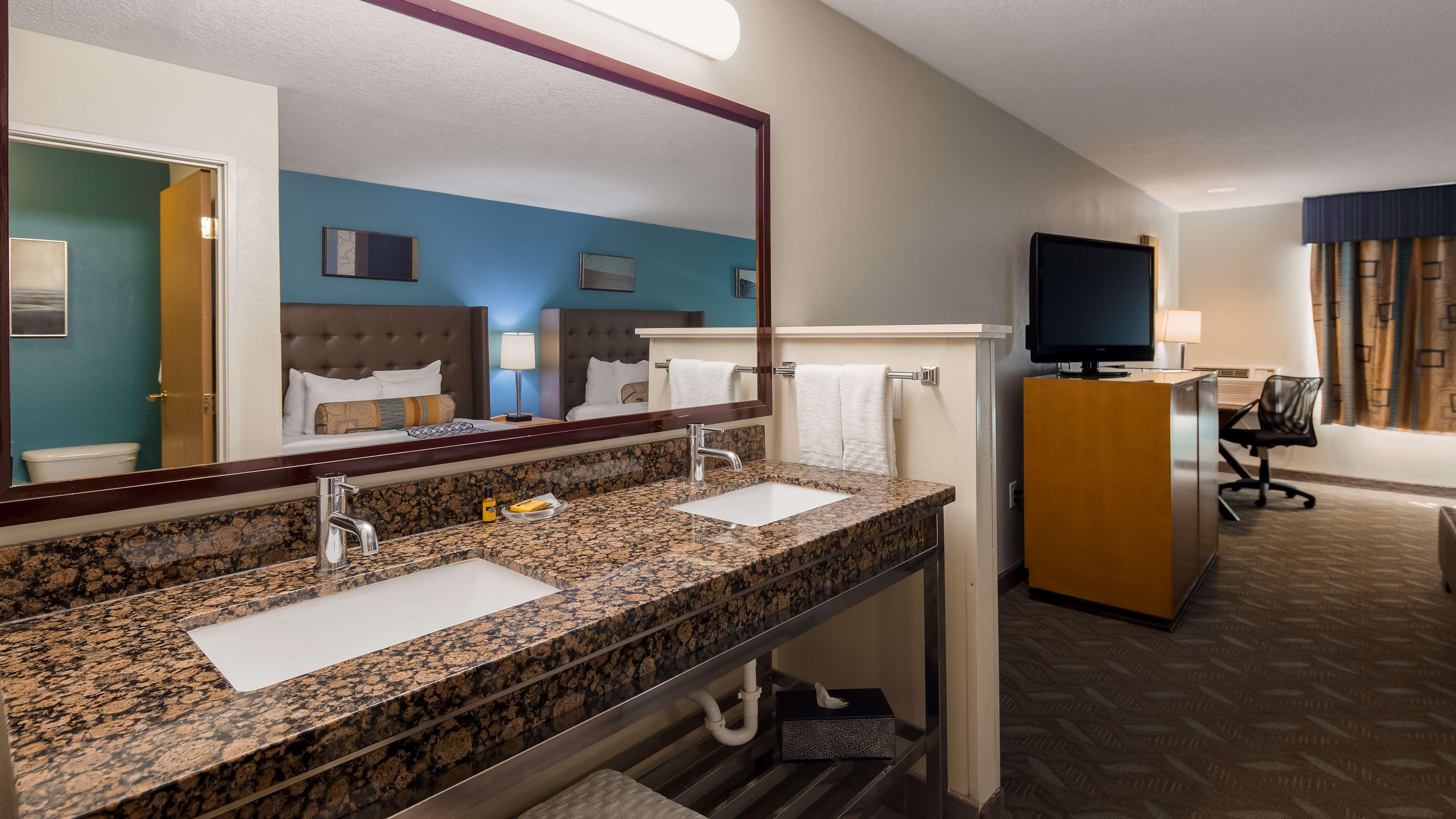 Best Western Plus Liberty Lake Inn Spokane Valley Buitenkant foto