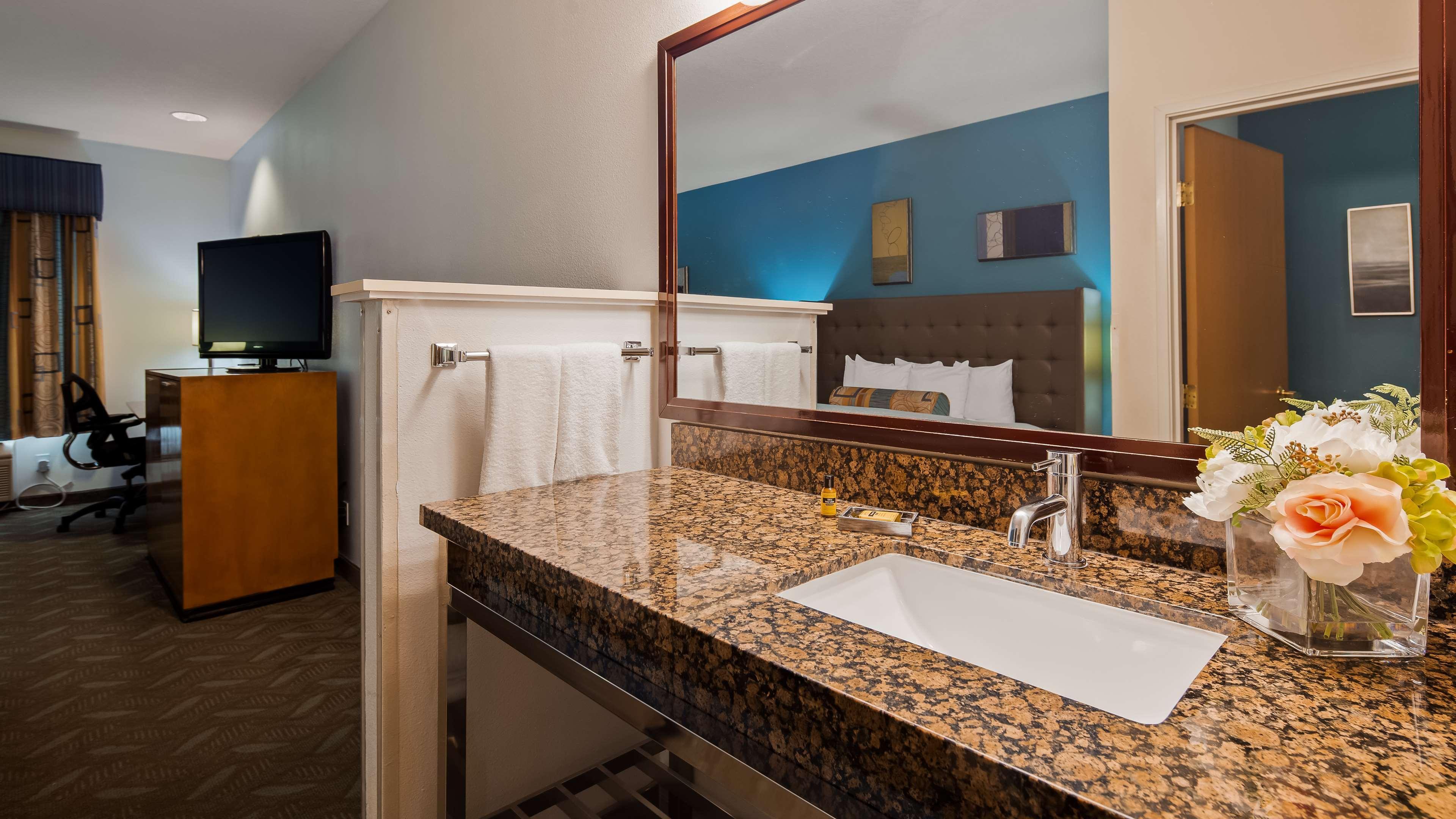 Best Western Plus Liberty Lake Inn Spokane Valley Buitenkant foto