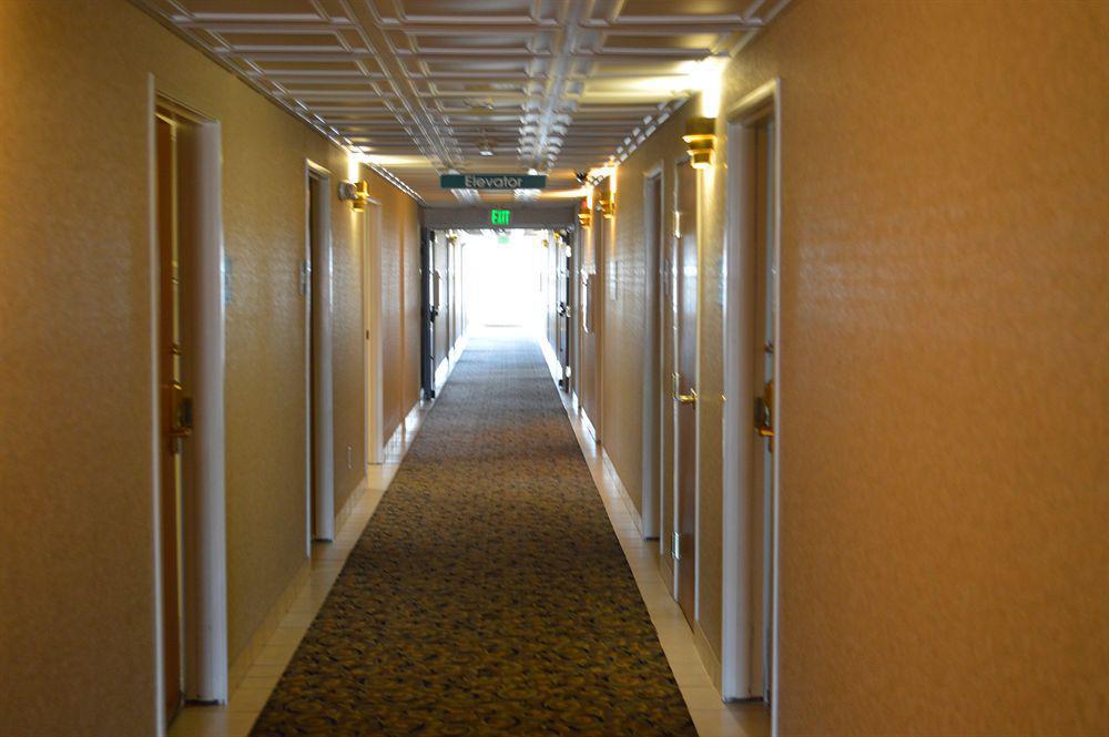 Best Western Plus Liberty Lake Inn Spokane Valley Buitenkant foto